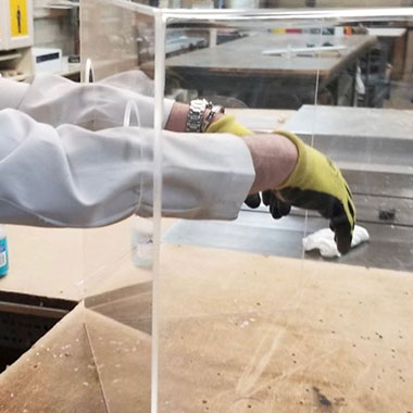 Protecteurs en acrylique / plexi